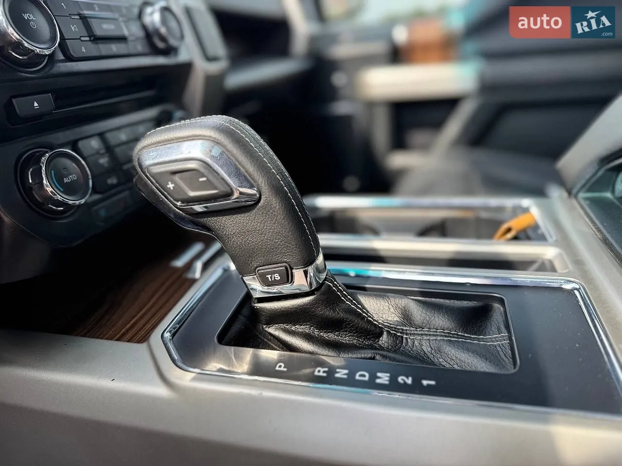 2015 Ford F-150 - мініатюра 21