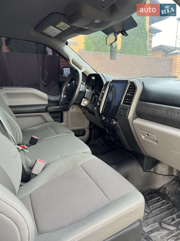 Пикап Ford F-250 2016 в Кривом Роге