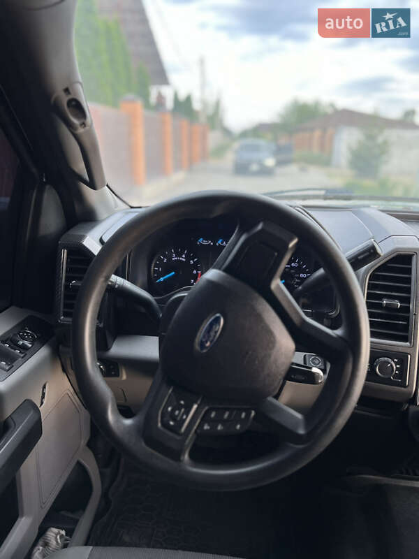 Пикап Ford F-250 2016 в Кривом Роге
