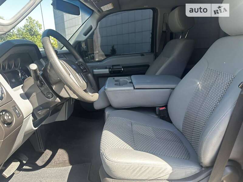 Пикап Ford F-250 2016 в Кривом Роге