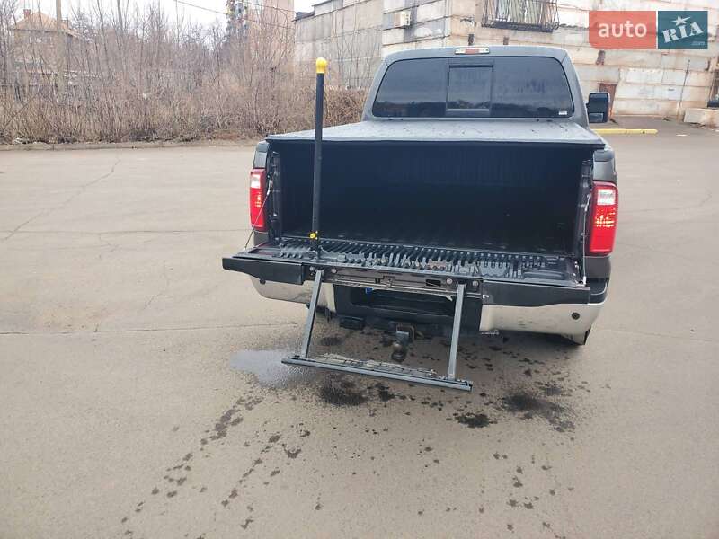 Пикап Ford F-250 2016 в Кривом Роге