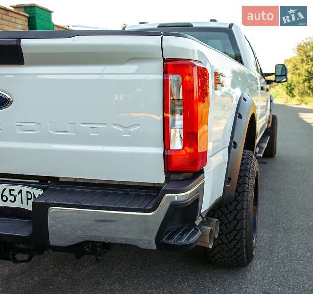 Пікап Ford F-250 2023 в Вишгороді