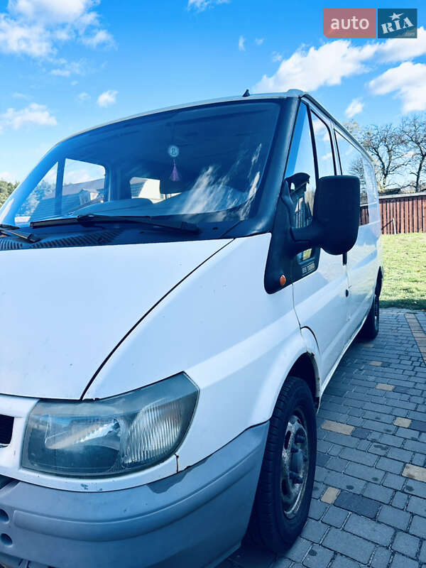 Мінівен Ford F-260 2003 в Любомлі