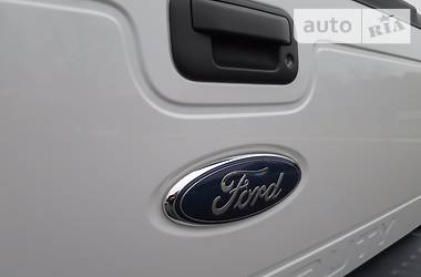 Пикап Ford F-350 2016 в Киеве