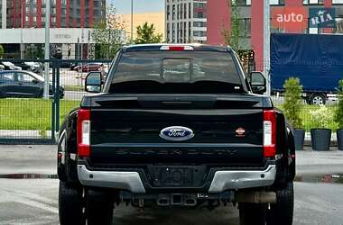 Пикап Ford F-350 2017 в 