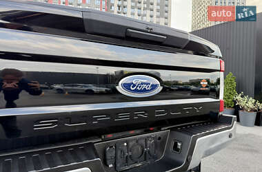 Пикап Ford F-350 2017 в 