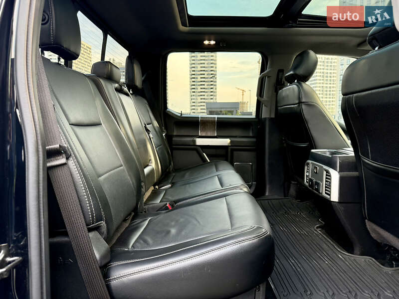 Пикап Ford F-350 2017 в Киеве