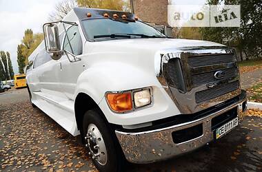 Приміський автобус Ford F-650 2009 в 