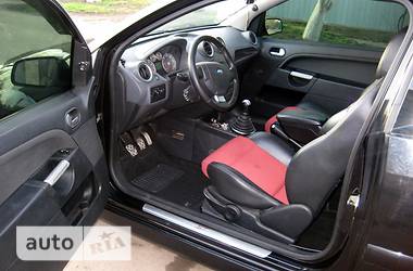 Хэтчбек Ford Fiesta 2007 в 