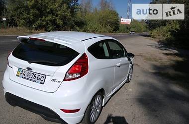 Хэтчбек Ford Fiesta 2013 в Киеве