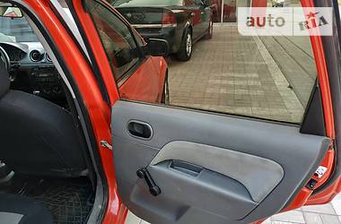 Хэтчбек Ford Fiesta 2002 в Херсоне