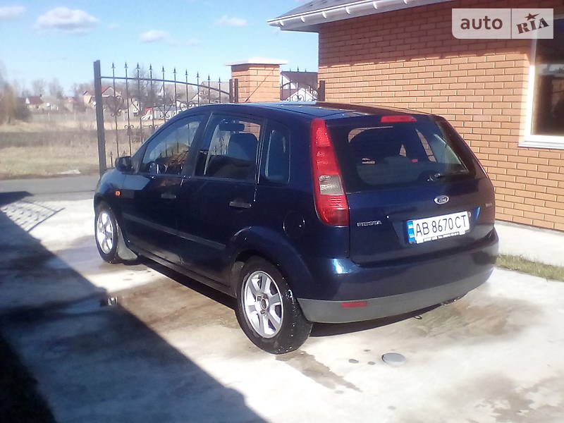 Хэтчбек Ford Fiesta 2005 в Киеве