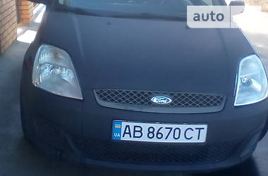 Хетчбек Ford Fiesta 2005 в 