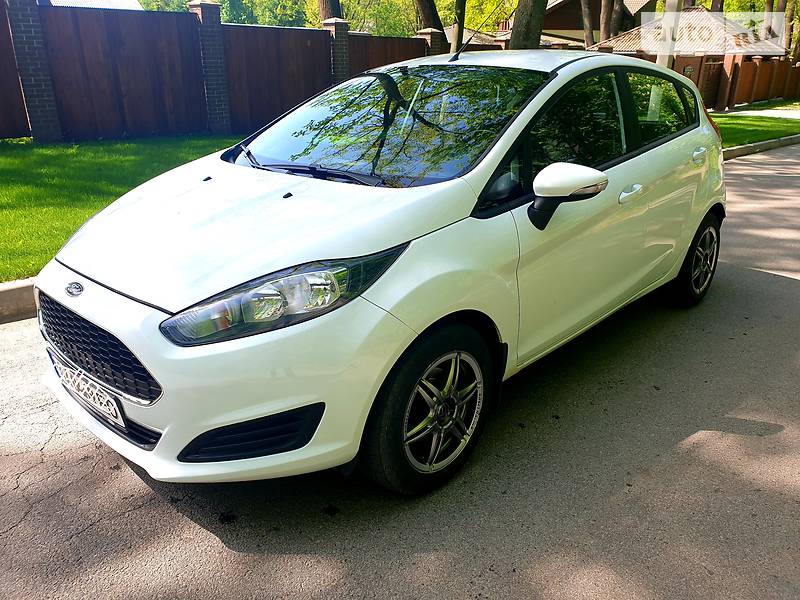 Хэтчбек Ford Fiesta 2016 в Харькове