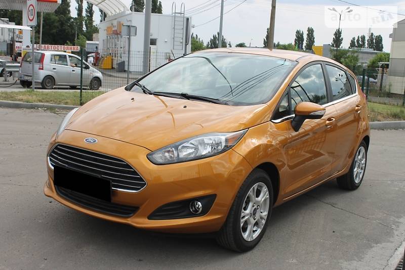 Хетчбек Ford Fiesta 2015 в Миколаєві