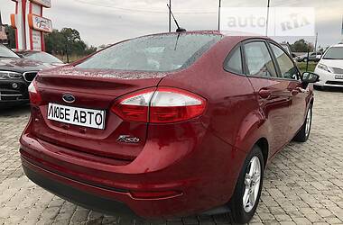 Седан Ford Fiesta 2017 в Львові