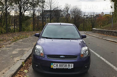 Хэтчбек Ford Fiesta 2007 в Киеве