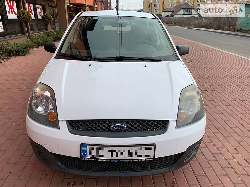Хетчбек Ford Fiesta 2008 в Києві