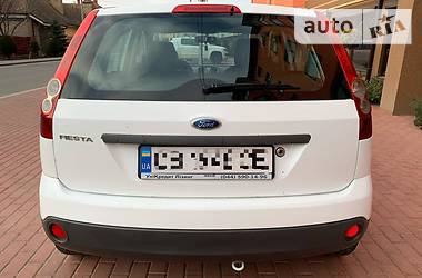 Хэтчбек Ford Fiesta 2008 в 