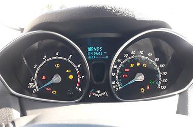 Хетчбек Ford Fiesta 2016 в 