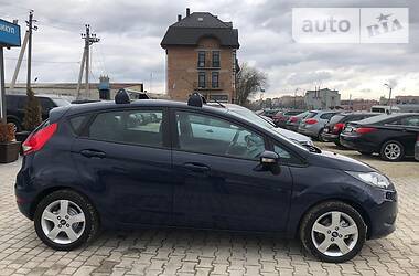 Хэтчбек Ford Fiesta 2009 в 