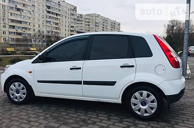 Хэтчбек Ford Fiesta 2007 в 