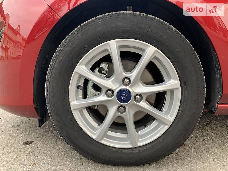 Хетчбек Ford Fiesta 2017 в Тернополі
