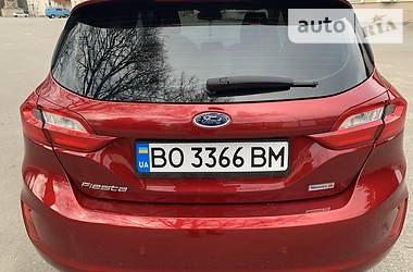 Хетчбек Ford Fiesta 2017 в 