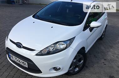 Хетчбек Ford Fiesta 2012 в 