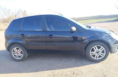 Хэтчбек Ford Fiesta 2006 в 