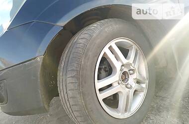 Хэтчбек Ford Fiesta 2006 в 