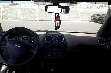 Хетчбек Ford Fiesta 2006 в 