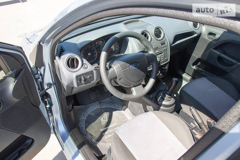 Хетчбек Ford Fiesta 2006 в Запоріжжі фото 11 Хетчбек Ford Fiesta 2006 в Запоріжжі