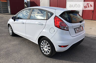 Хетчбек Ford Fiesta 2017 в 