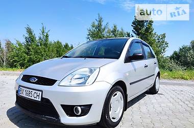 Хетчбек Ford Fiesta 2005 в 