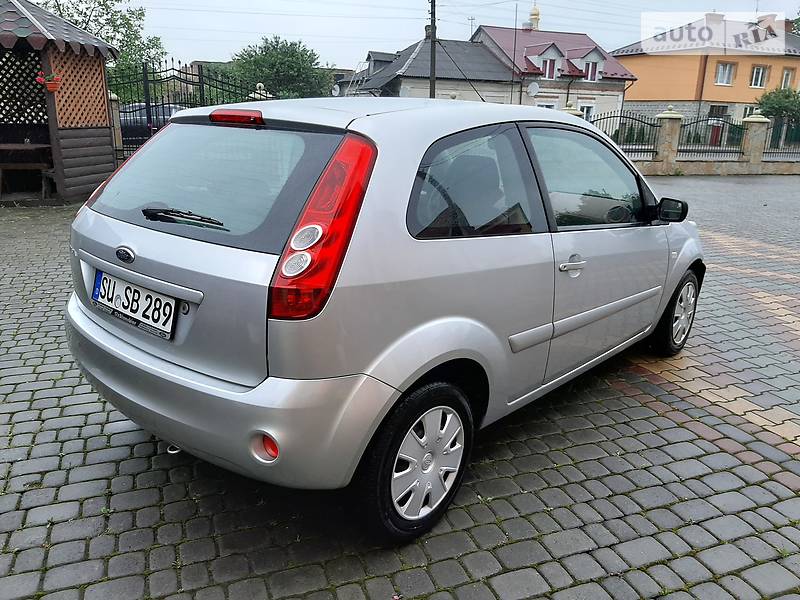 Хетчбек Ford Fiesta 2008 в Самборі