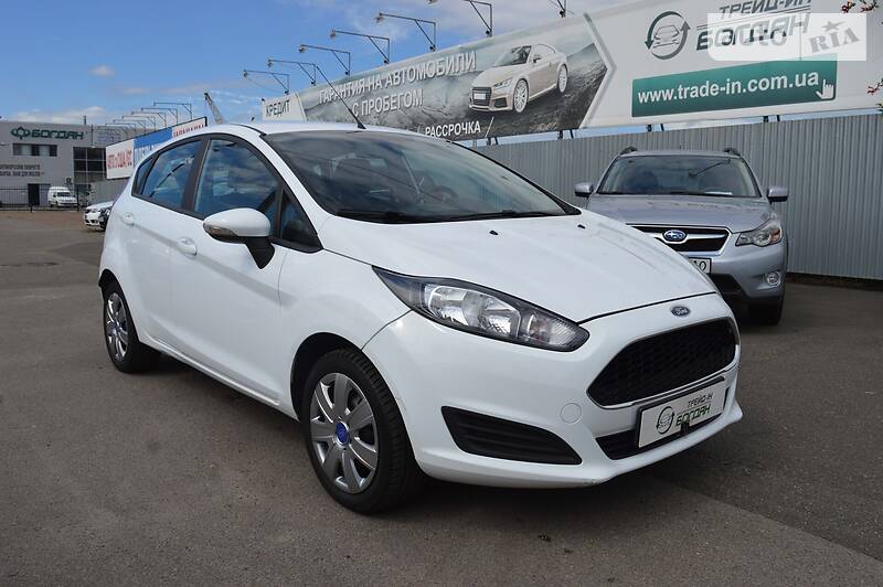 Хетчбек Ford Fiesta 2017 в Києві