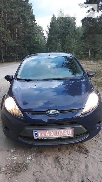 Хетчбек Ford Fiesta 2009 в Острозі