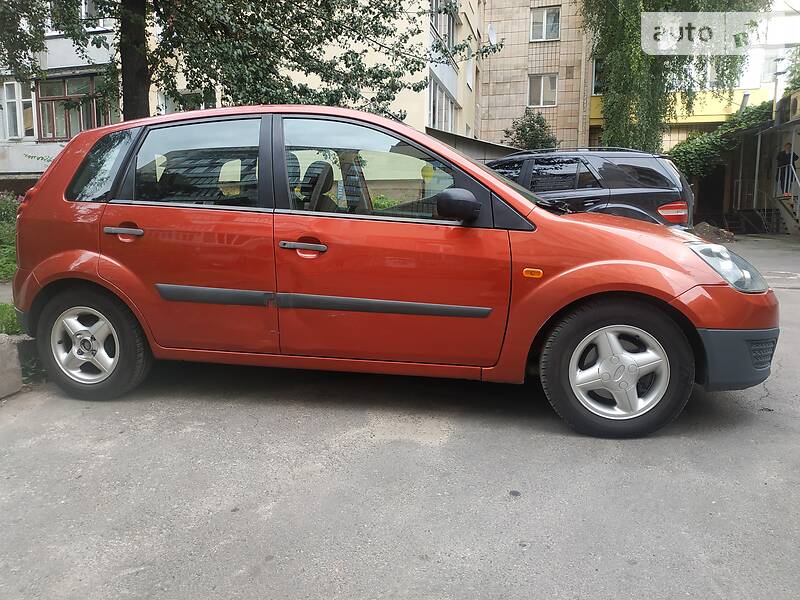 Хэтчбек Ford Fiesta 2006 в Ровно фото 5 Хэтчбек Ford Fiesta 2006 в Ровно