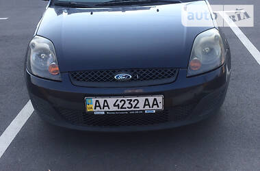 Хэтчбек Ford Fiesta 2007 в Киеве