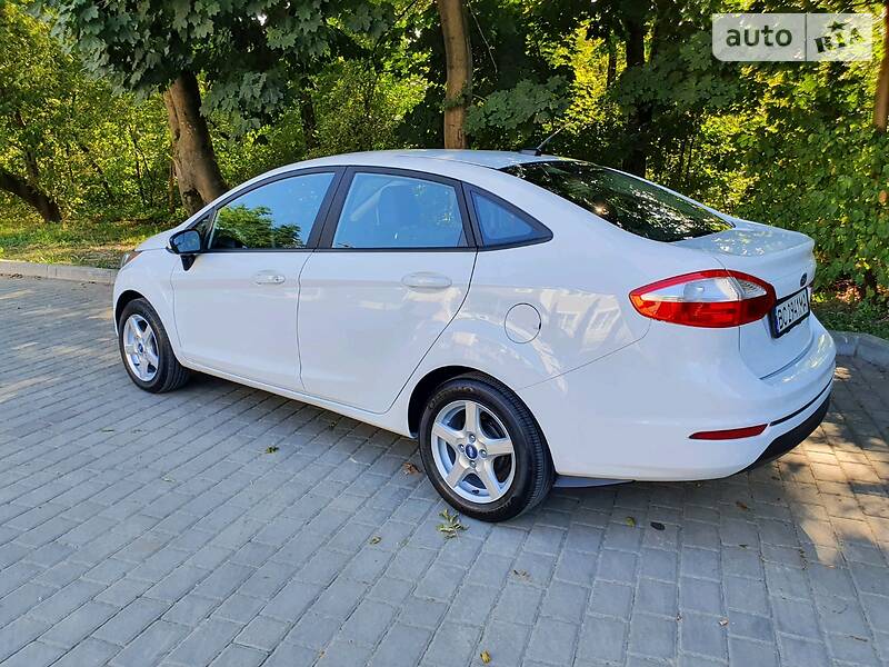 Седан Ford Fiesta 2019 в Львові