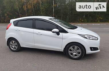 Хэтчбек Ford Fiesta 2015 в Трускавце