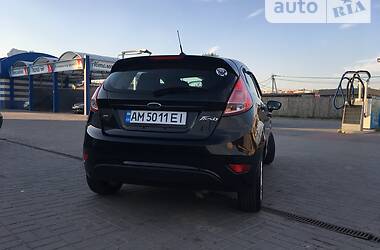 Хэтчбек Ford Fiesta 2014 в Киеве