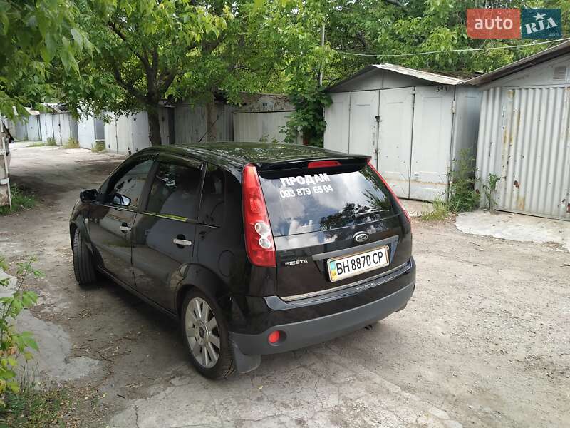 Хэтчбек Ford Fiesta 2006 в Одессе