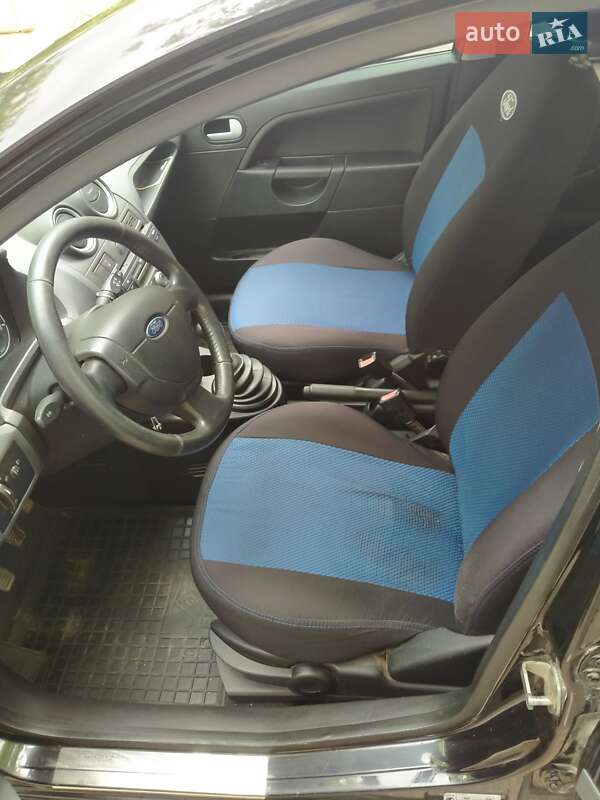 Хэтчбек Ford Fiesta 2006 в Одессе