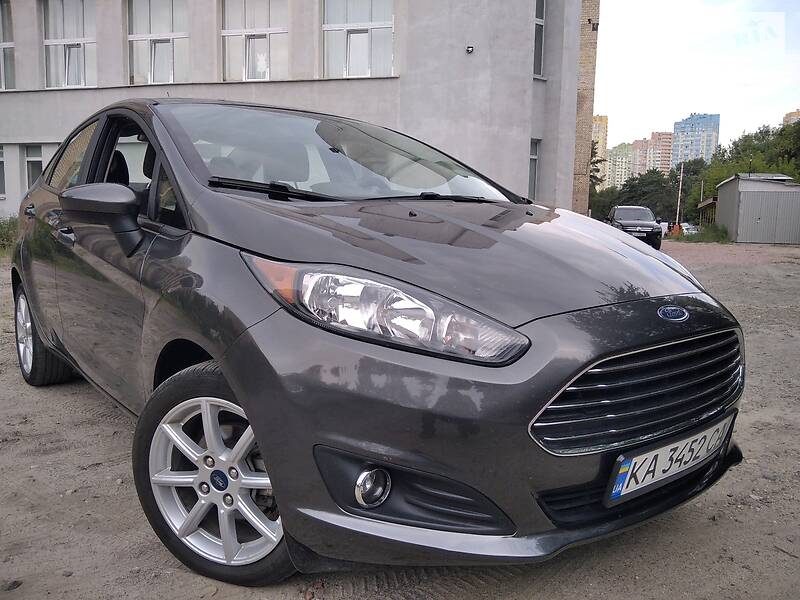 Седан Ford Fiesta 2019 в 