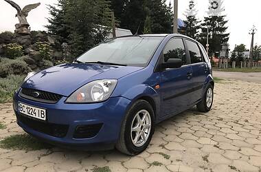 Хэтчбек Ford Fiesta 2006 в 