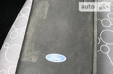 Хэтчбек Ford Fiesta 2006 в 