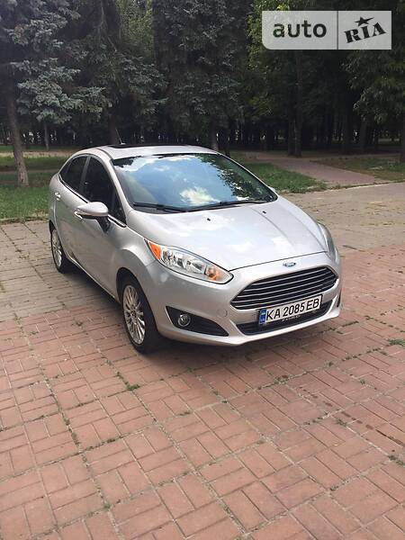 Седан Ford Fiesta 2016 в Ивано-Франковске