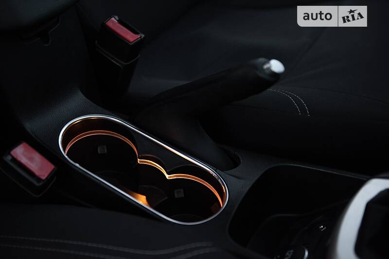 Хэтчбек Ford Fiesta 2015 в Кривом Роге